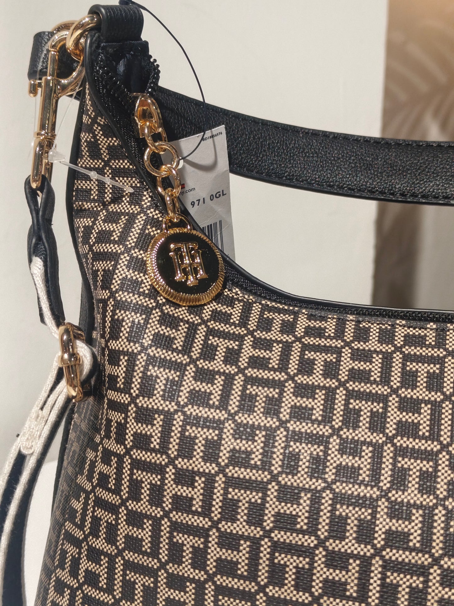 Tommy Hilfiger bag