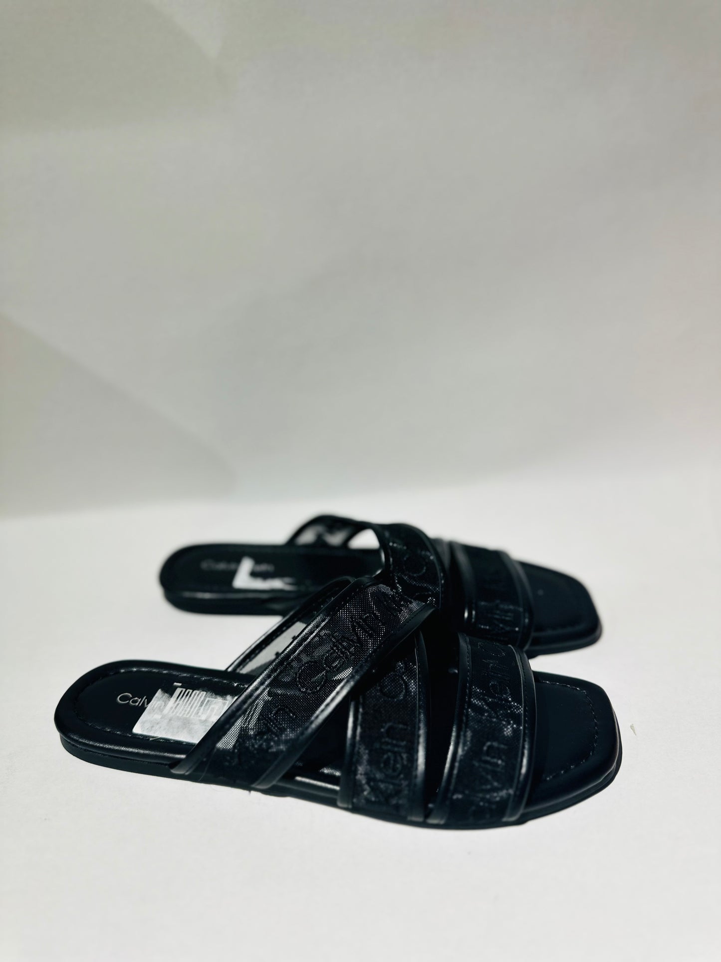 Calvin Klein sandal size 37.5