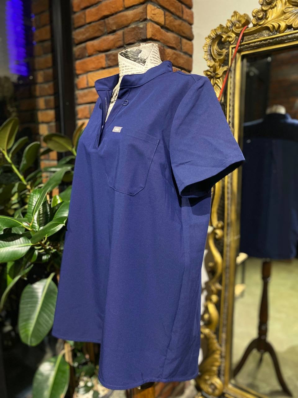 Figs shirt size medium