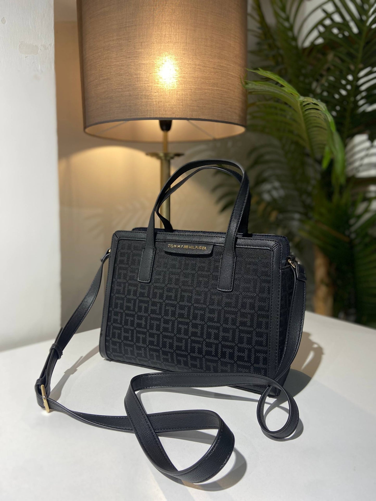 Tommy Hilfiger bag