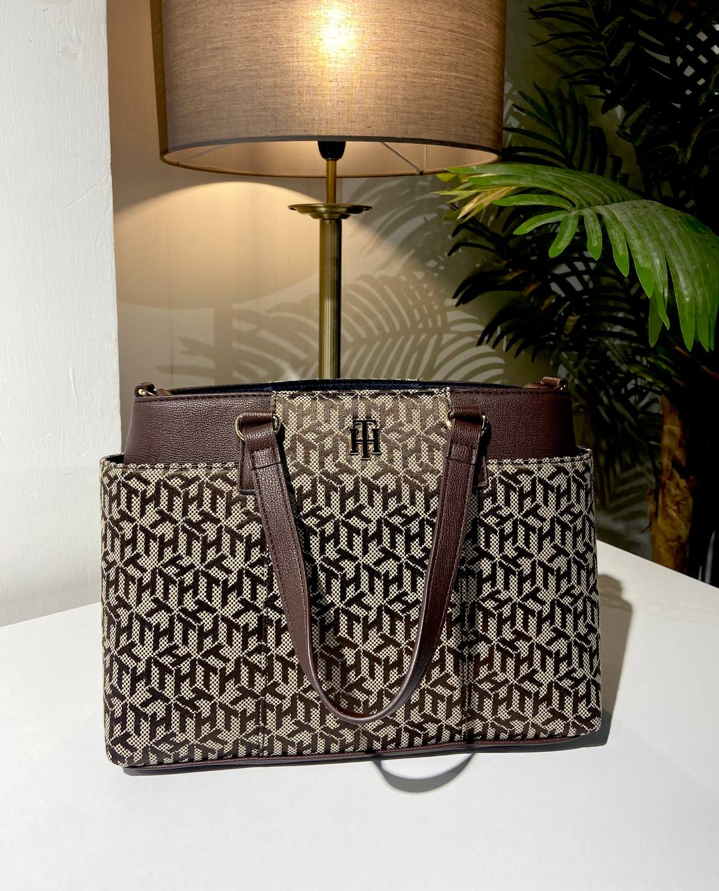 Tommy Hilfiger bag