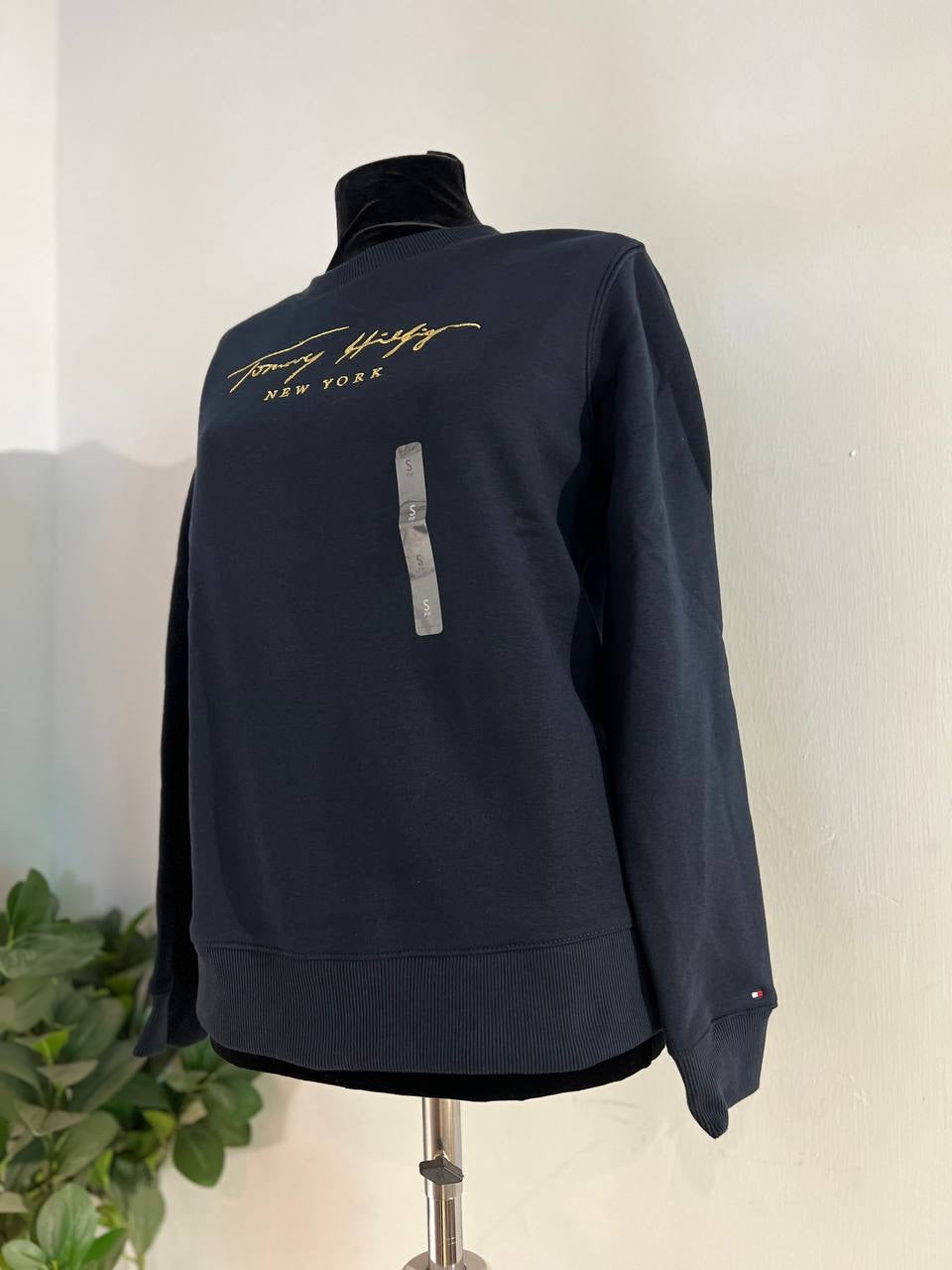 Tommy Hilfiger sweater