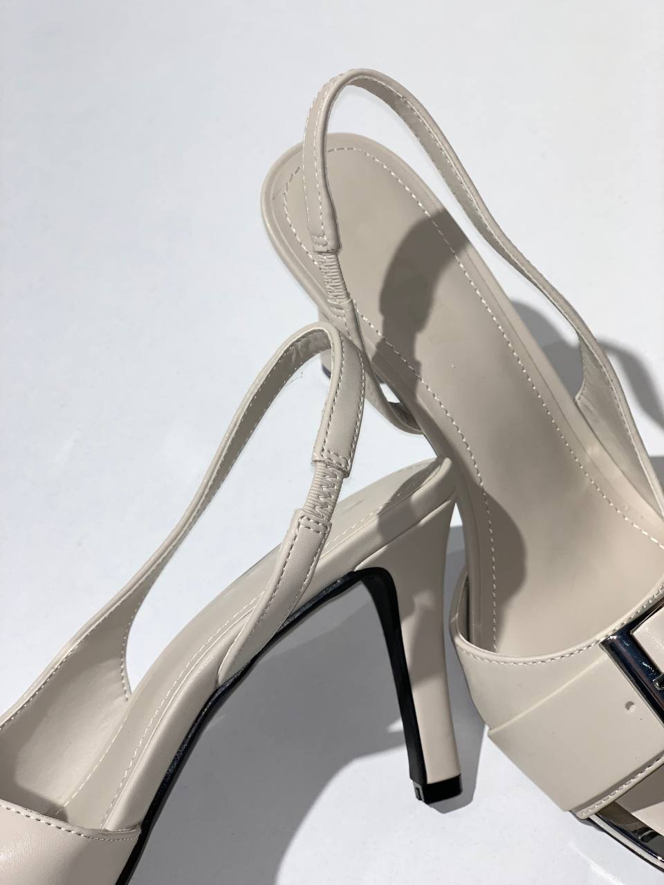 Dkny shoes size 8
