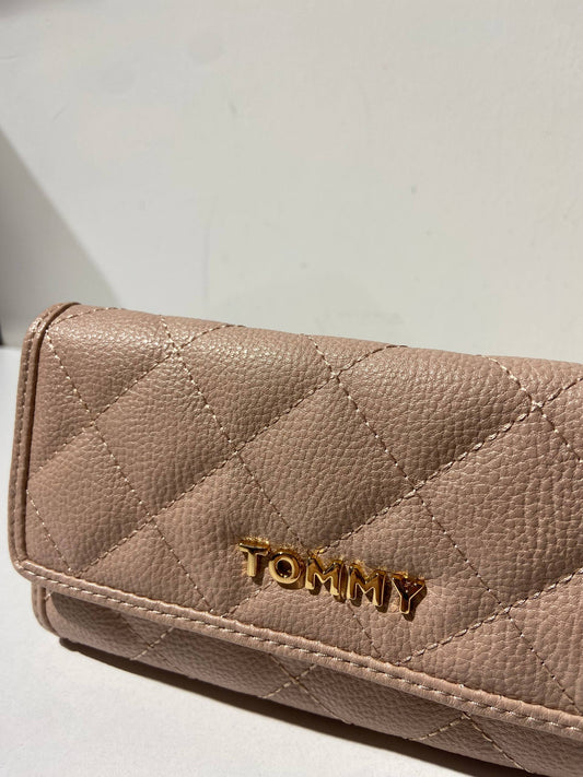 Tommy Hilfiger wallet
