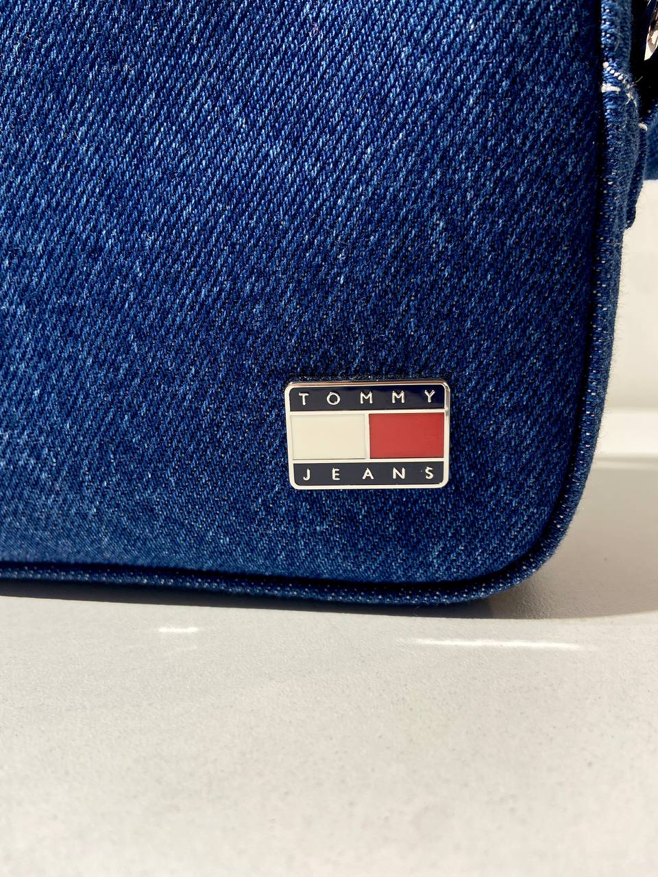 Tommy Hilfiger bag