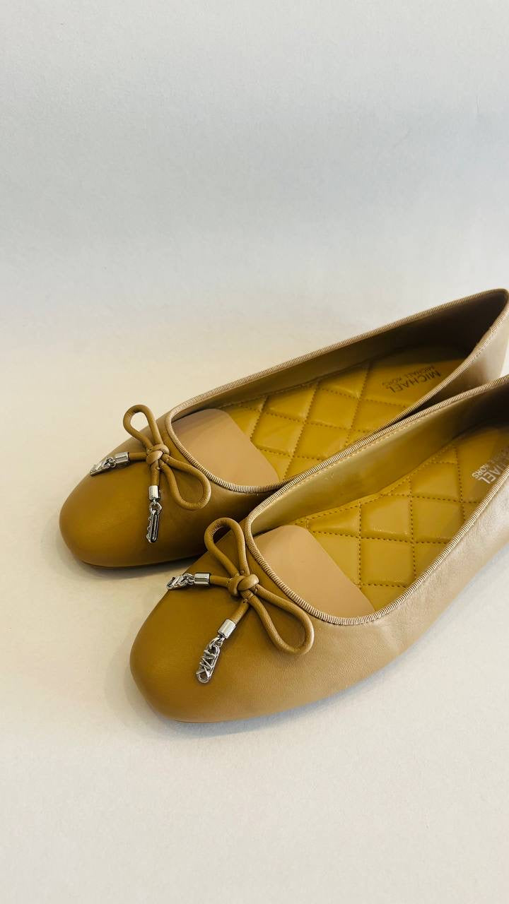 Michael kors shoes size 37.5