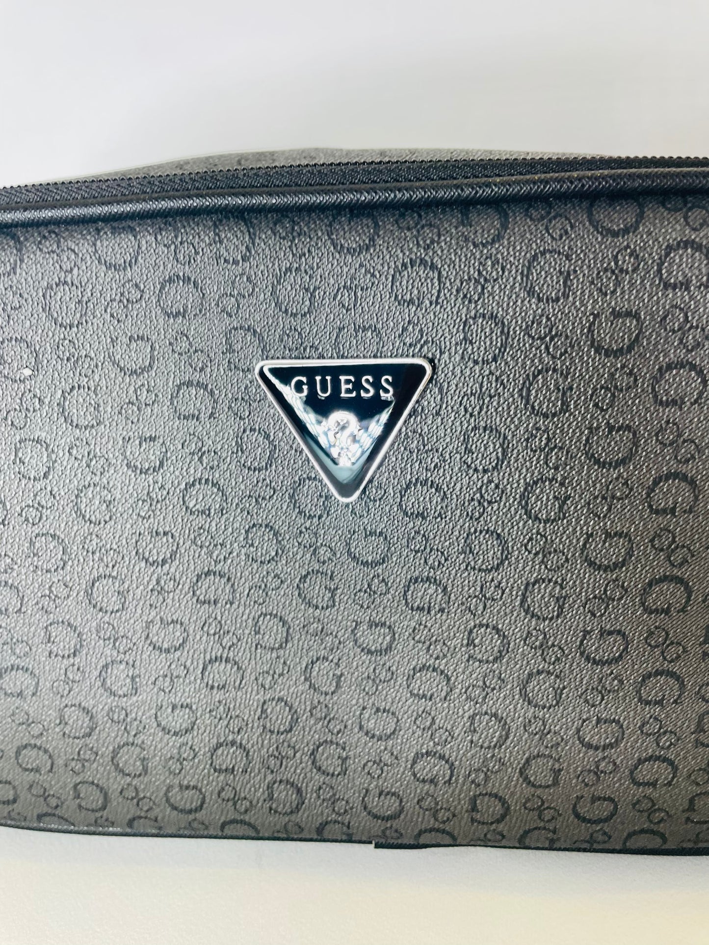 Guess men’s hand bag