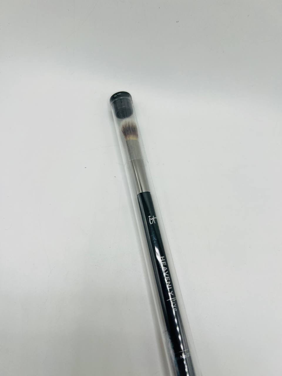 It cosmetics set