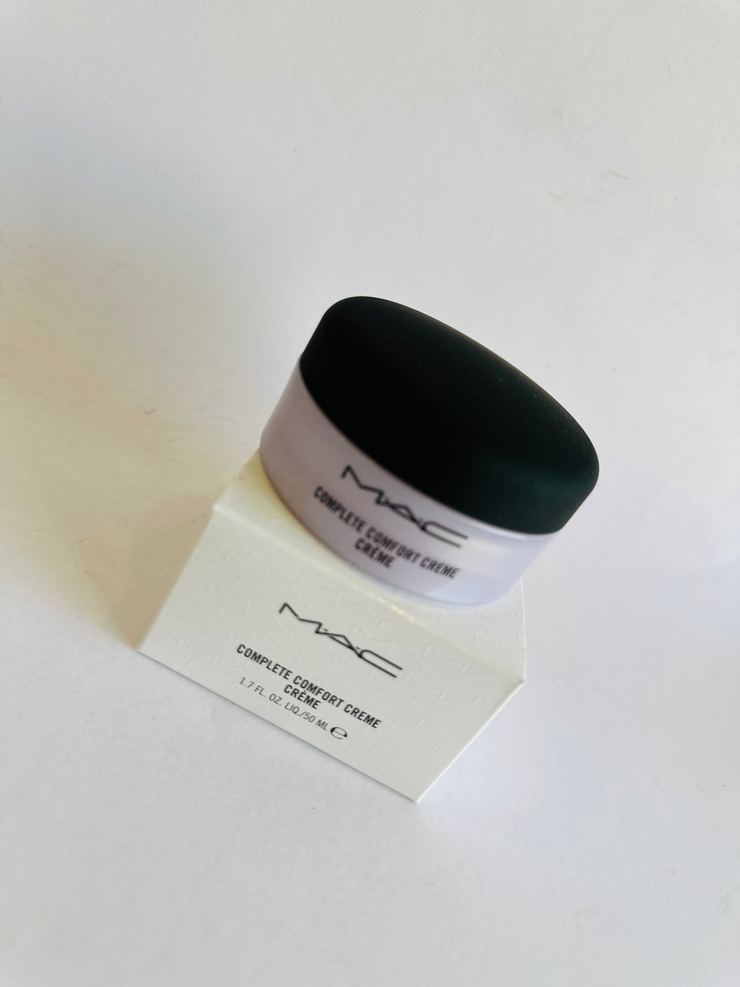 Mac complete comfort creme