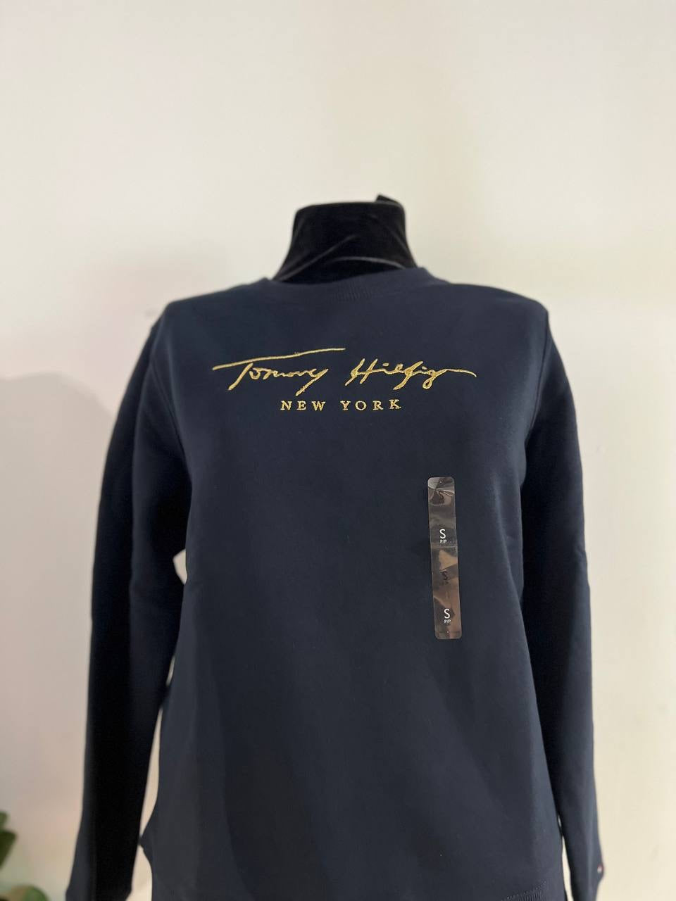 Tommy Hilfiger sweater