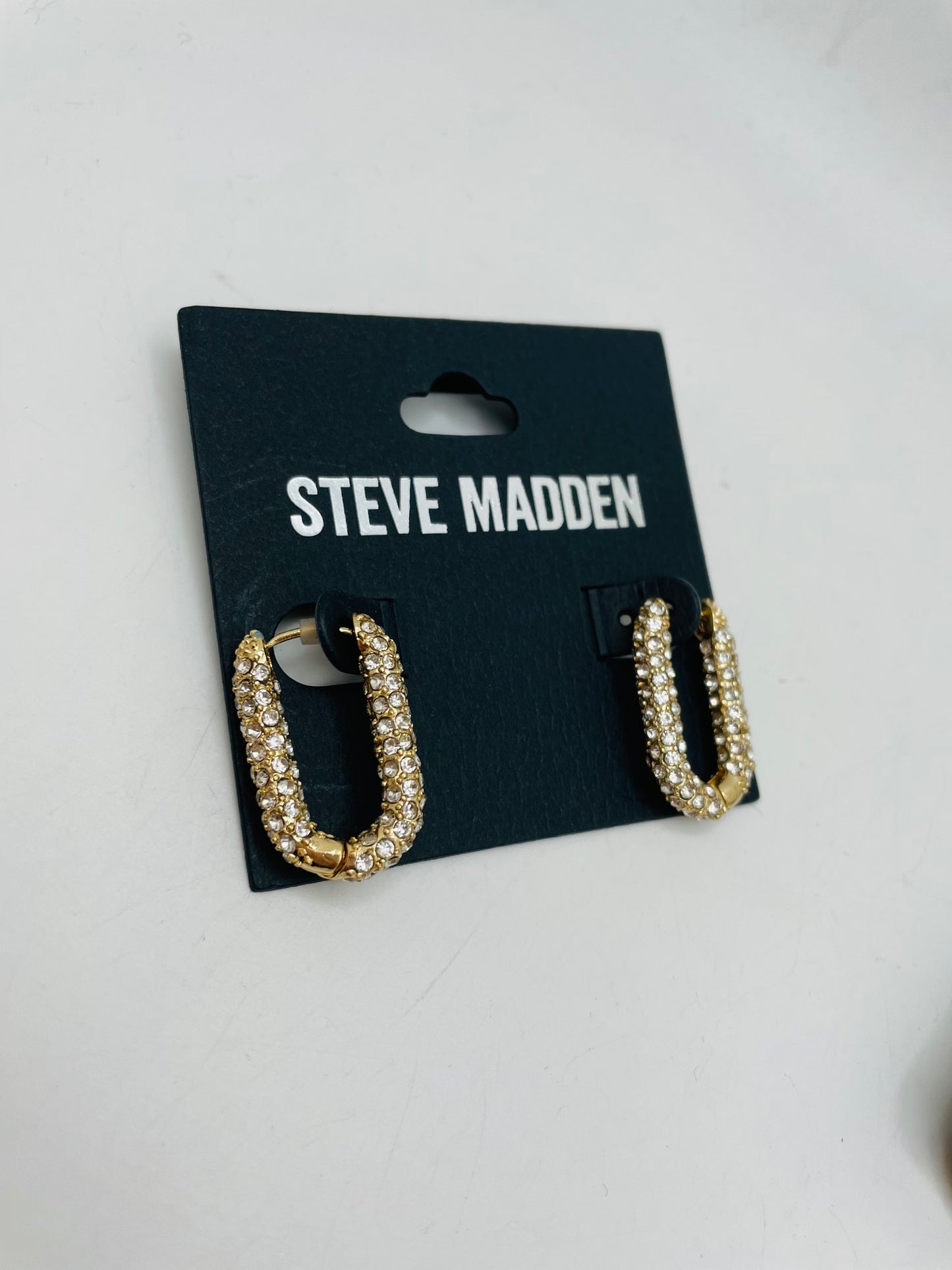 Steve Madden earring