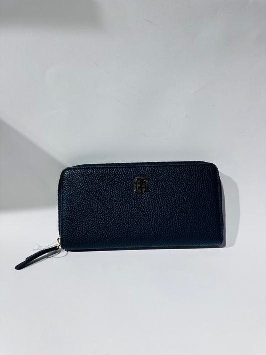 Tommy Hilfiger wallet