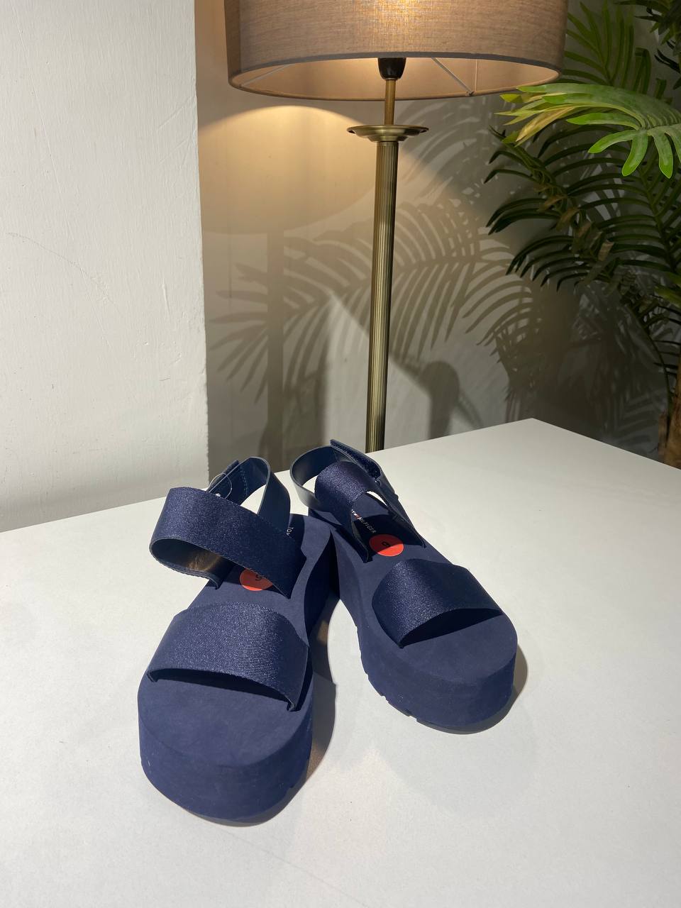 Tommy Hilfiger sandal size 36.5