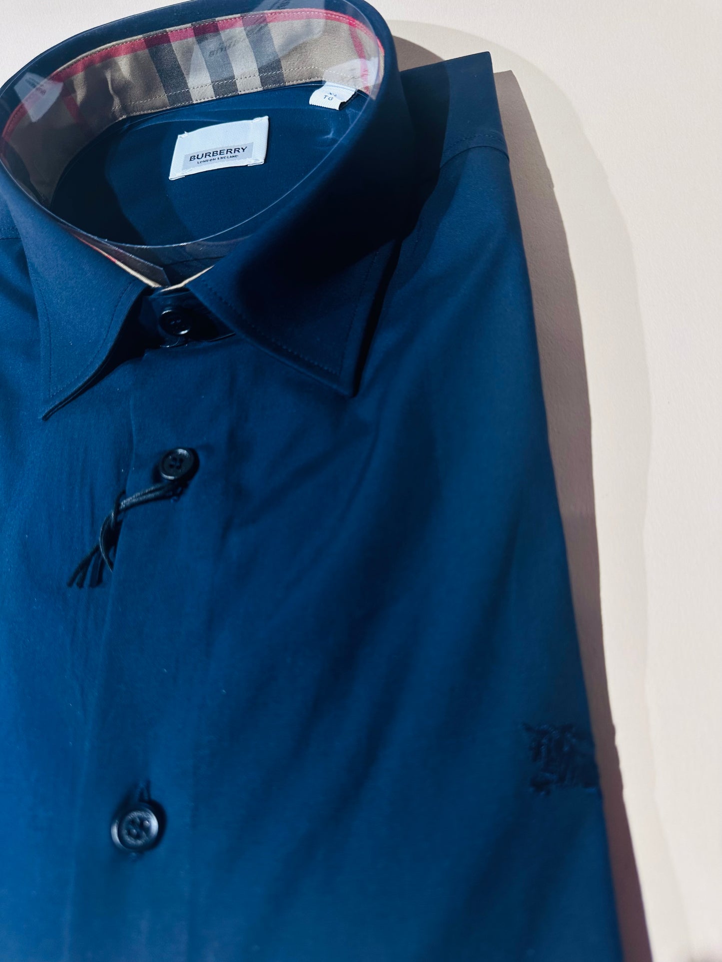 Burberry blouse size xl