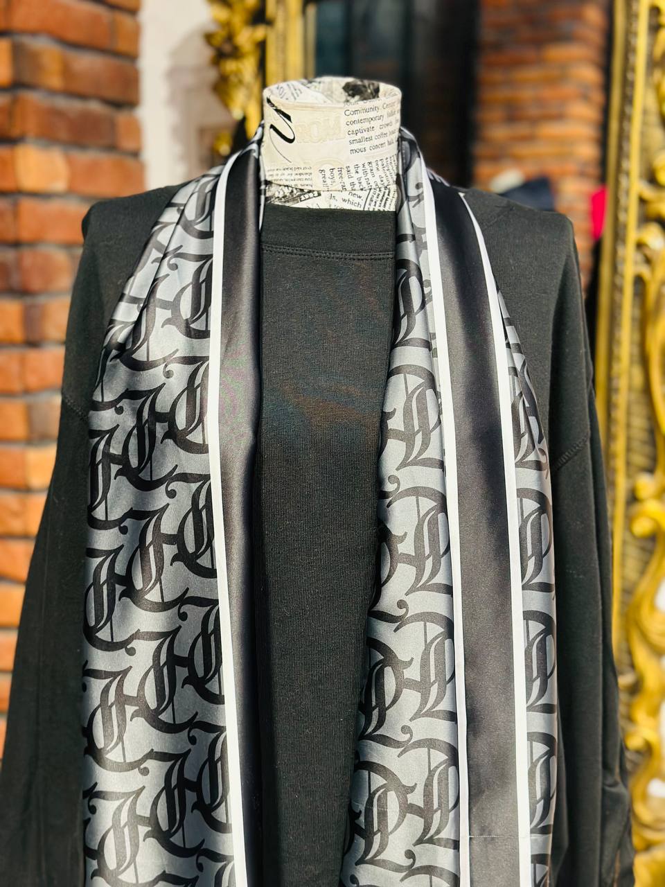 Juicy couture scarf
