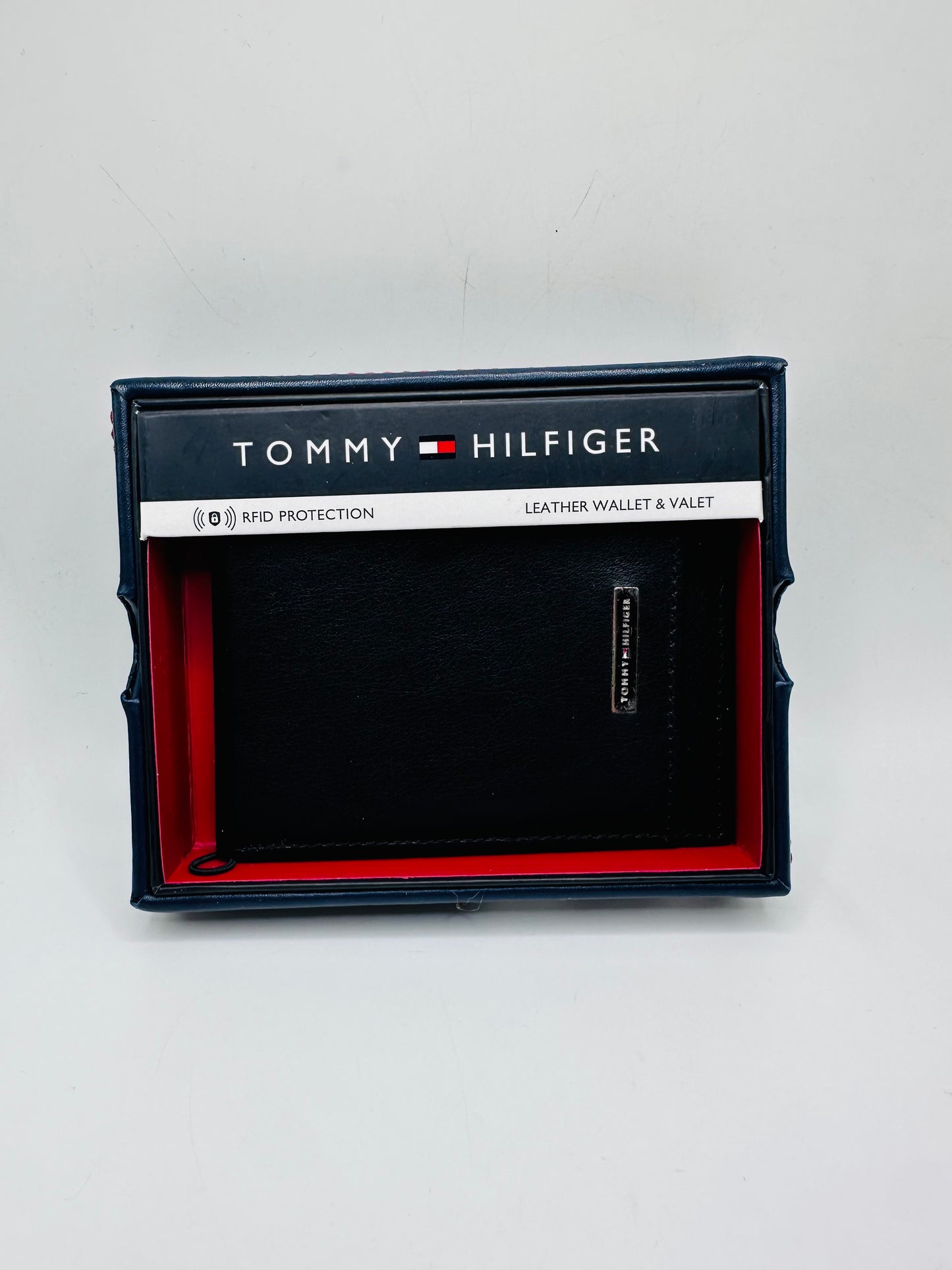 Tommy Hilfiger wallet