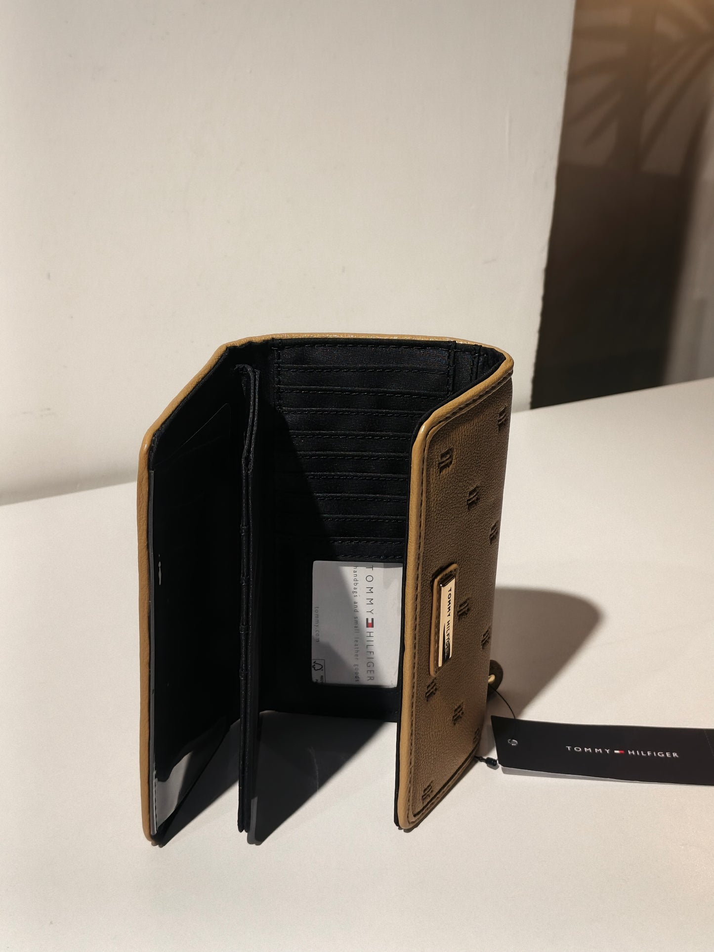 Tommy Hilfiger wallet