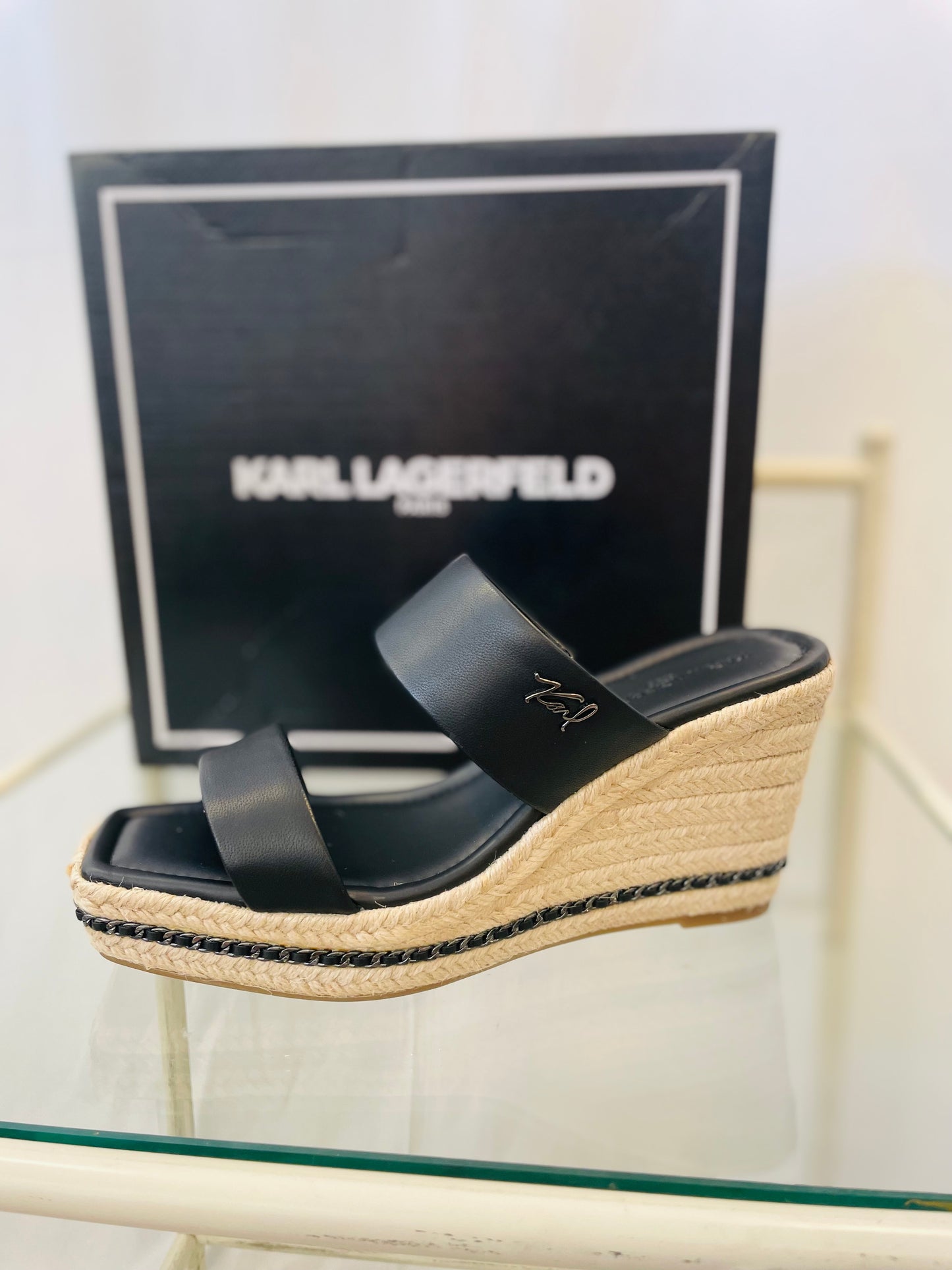 Karl Lagerfeld sandal