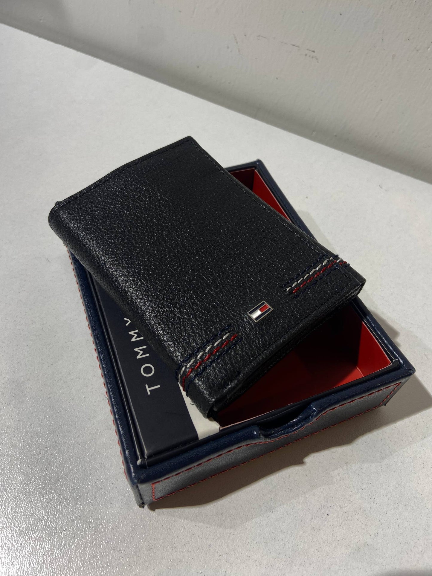 Tommy Hilfiger wallet