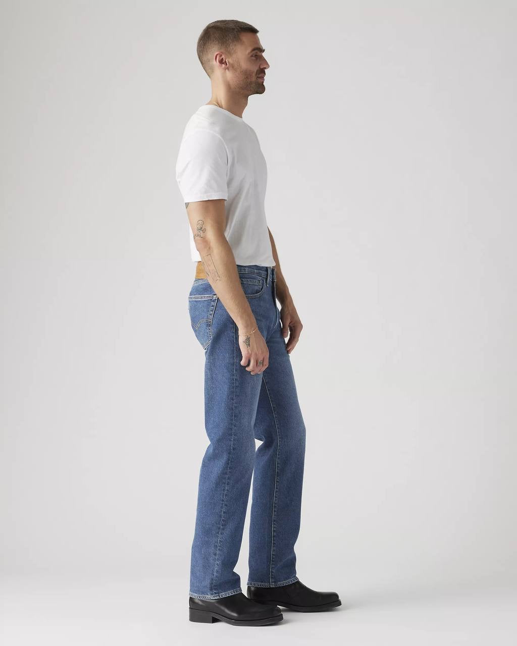 Levis jeans size 32/34