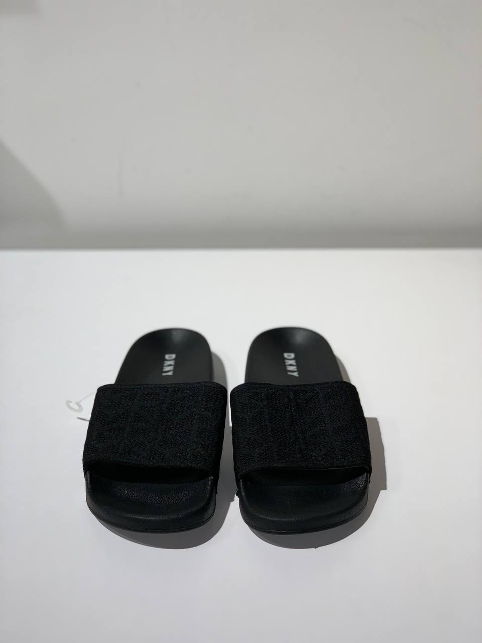 Dkny sandal size 9