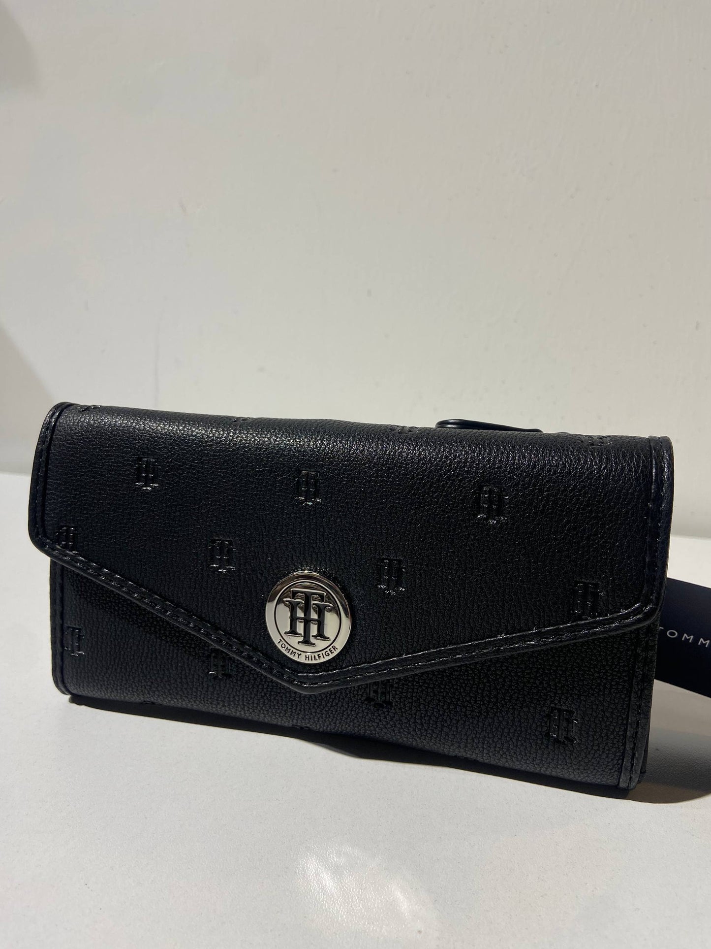 Tommy Hilfiger wallet