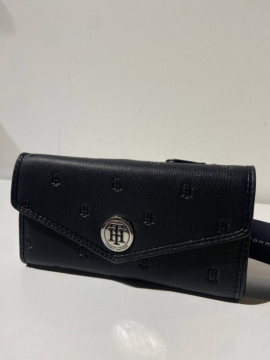 Tommy Hilfiger wallet