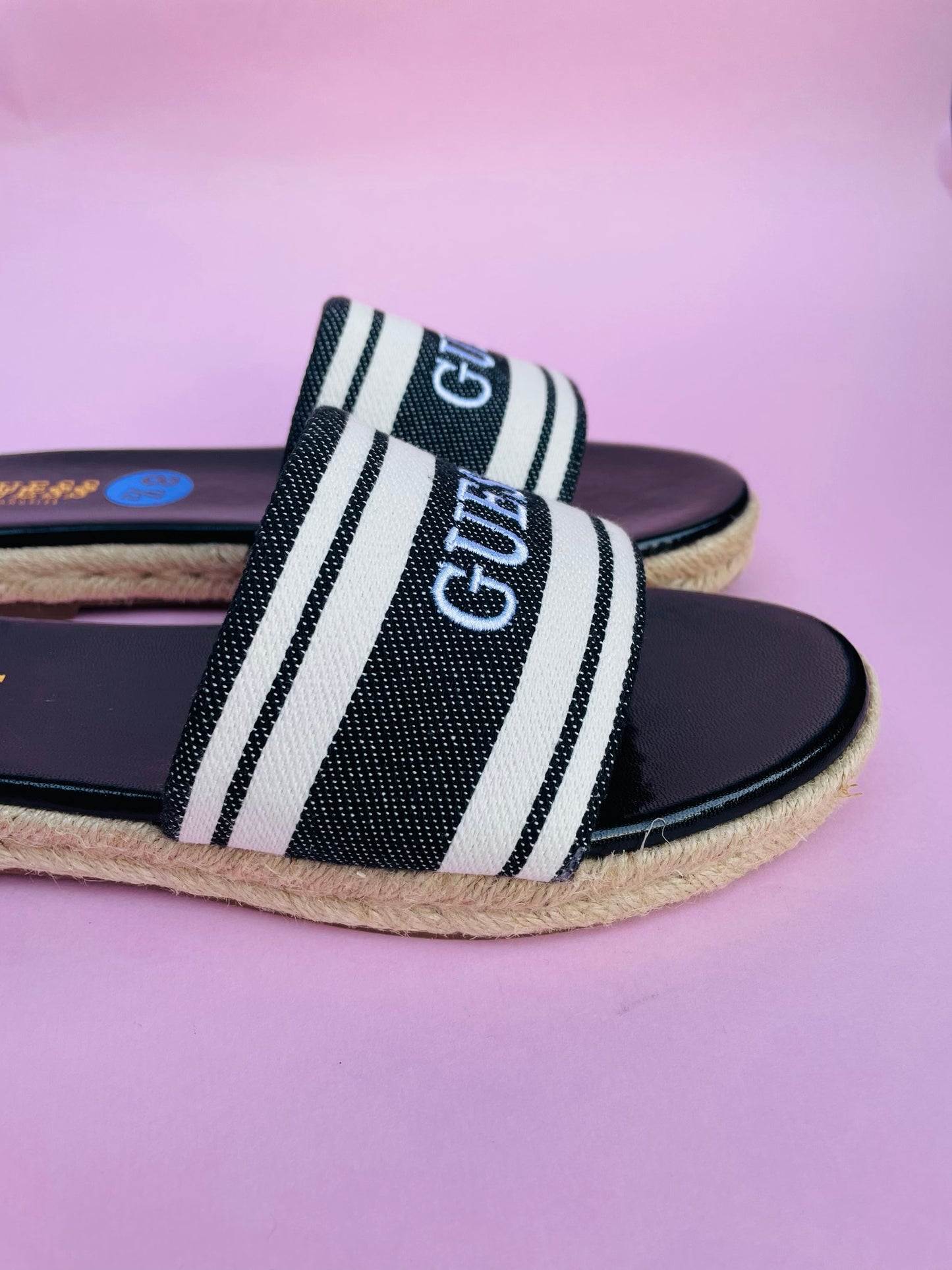 Guess sandal