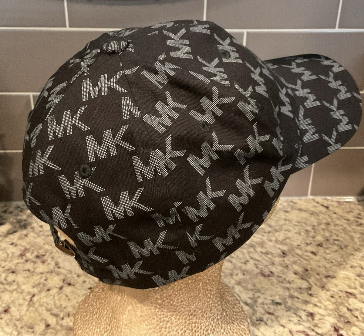 Michael kors hat