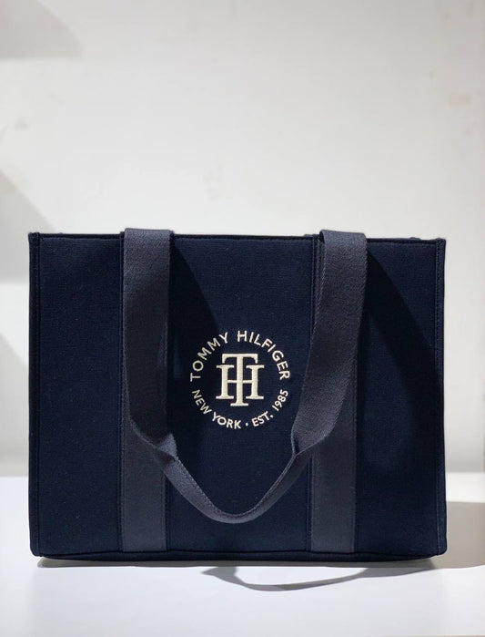 Tommy Hilfiger bag