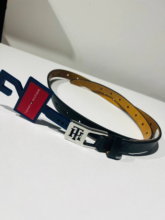Tommy Hilfiger belt size medium
