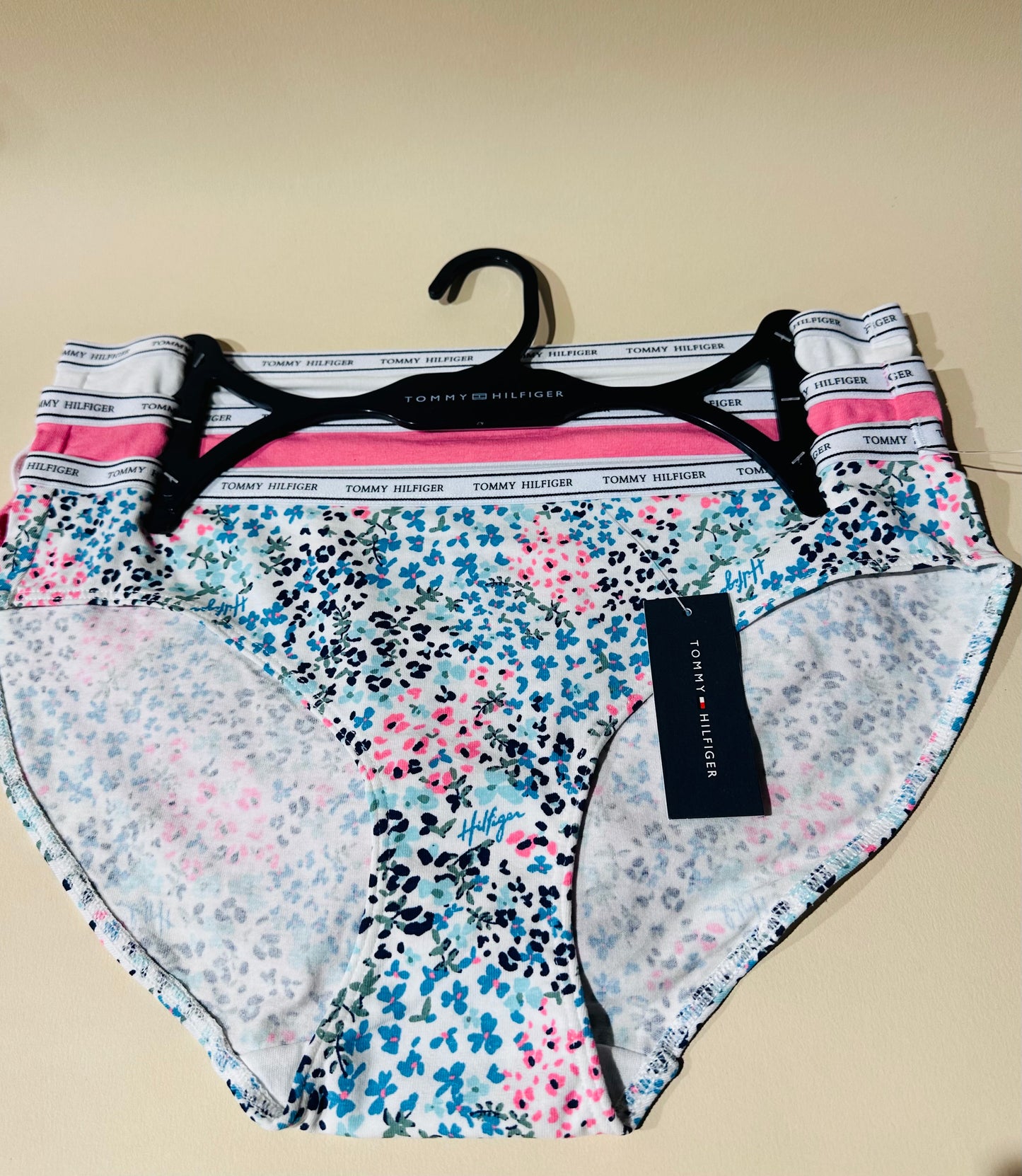 Tommy Hilfiger underwear set size medium