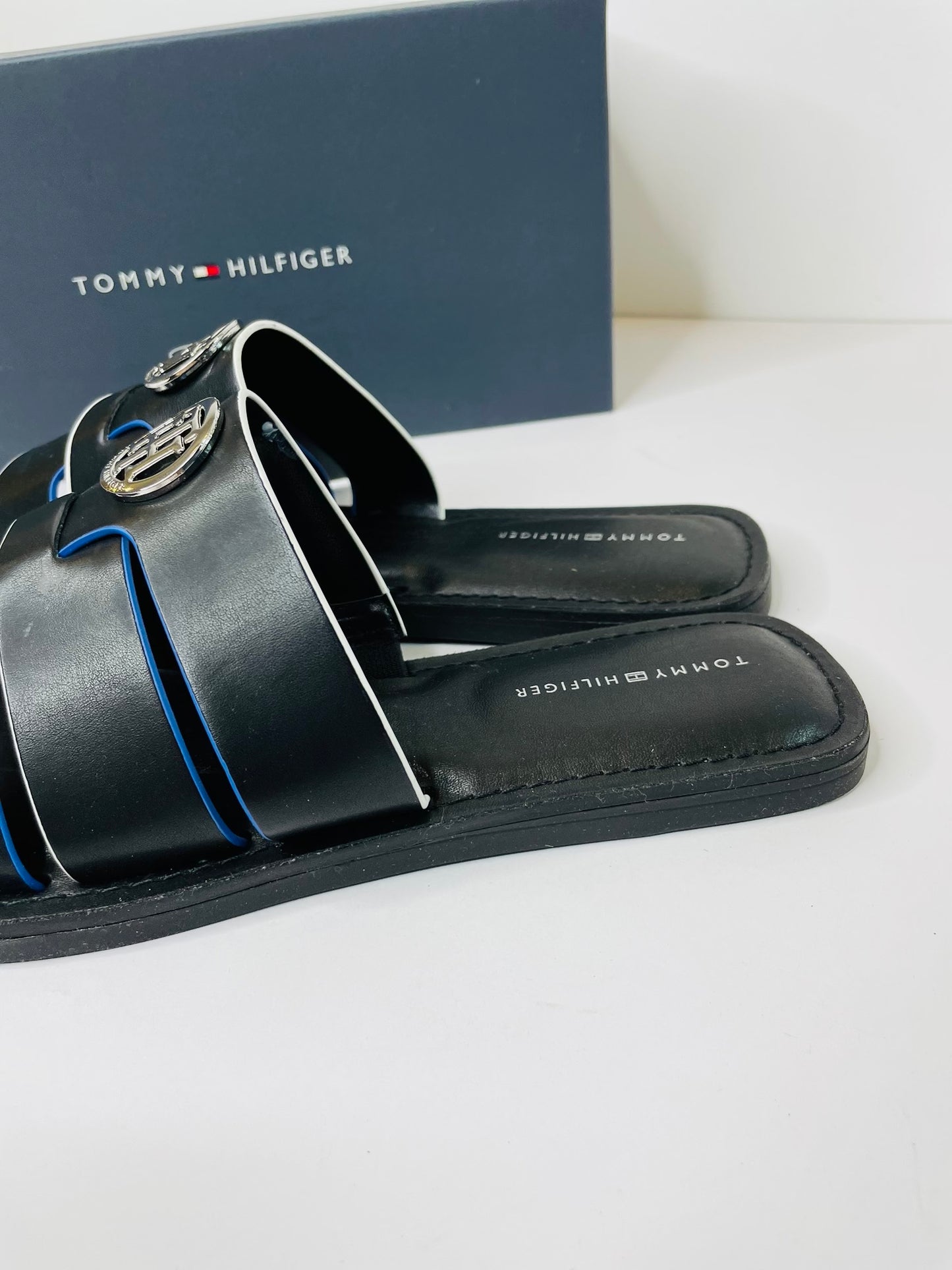 Tommy Hilfiger sandal