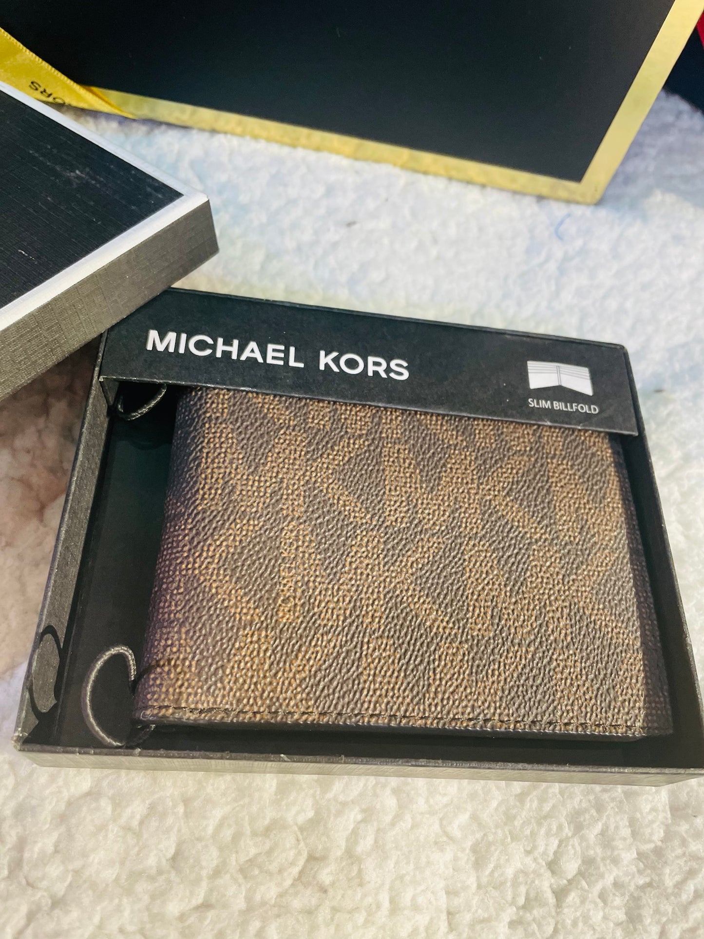 Michael kors wallet