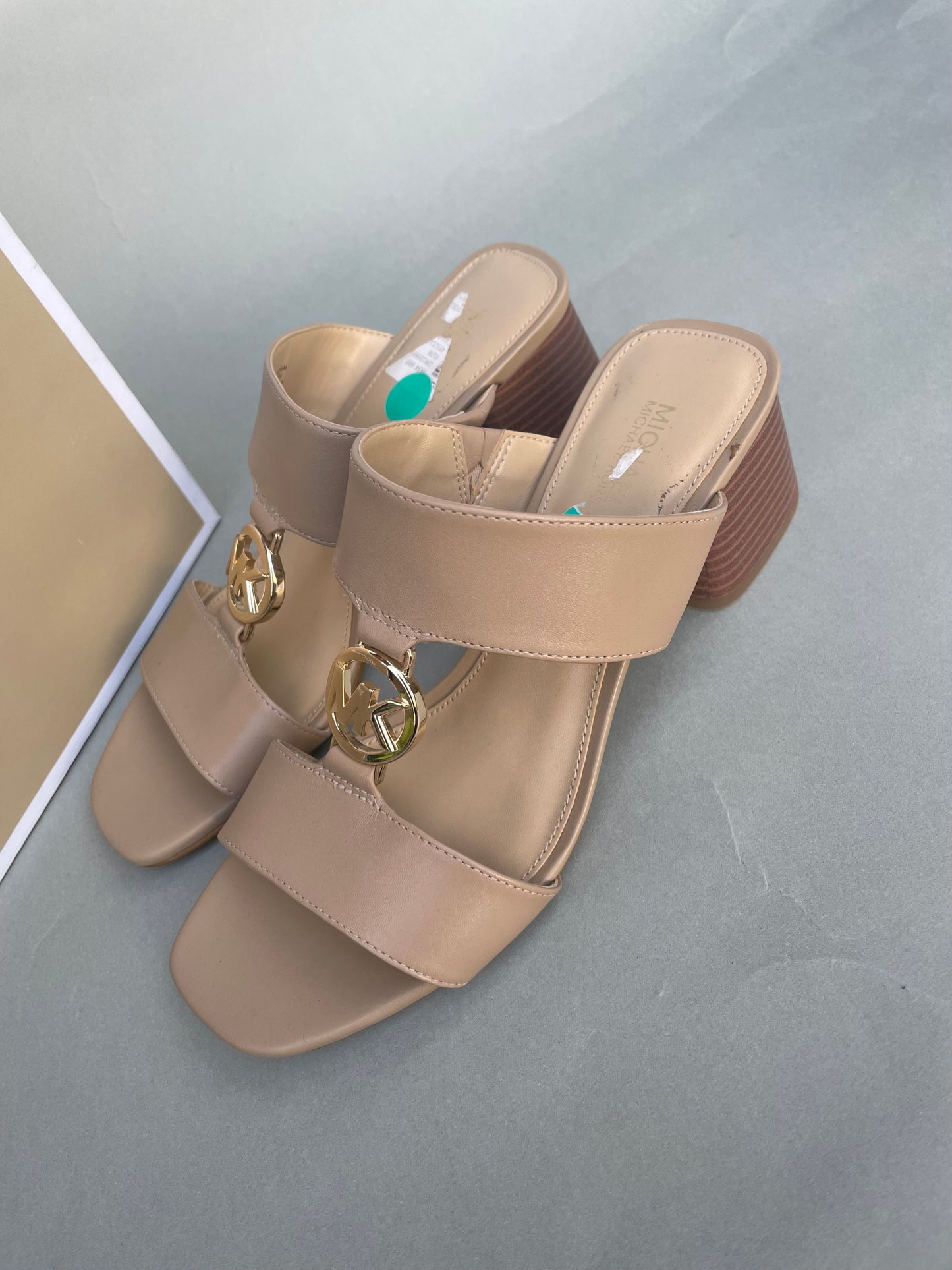 Michael kors sandal