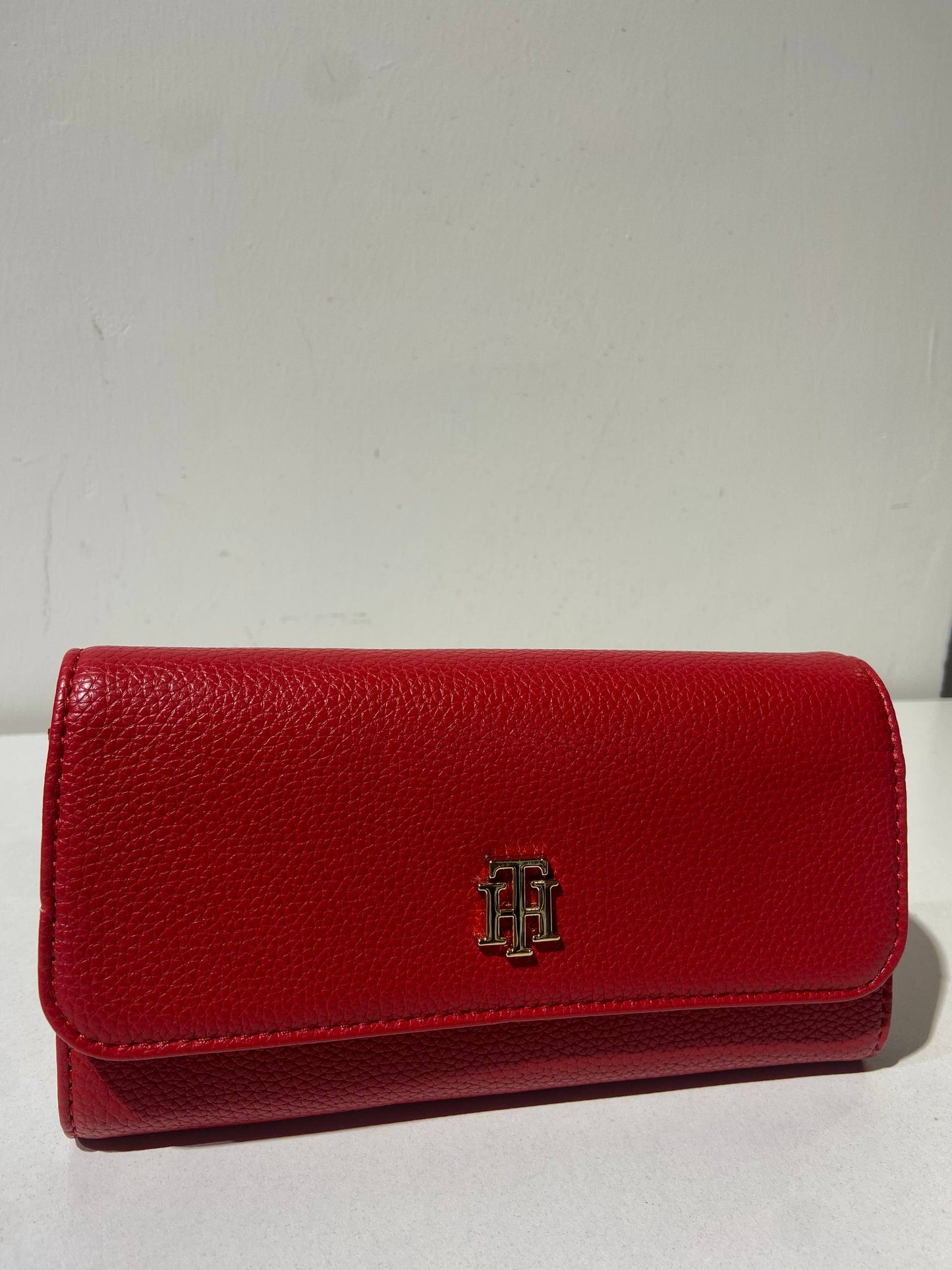 Tommy Hilfiger wallet