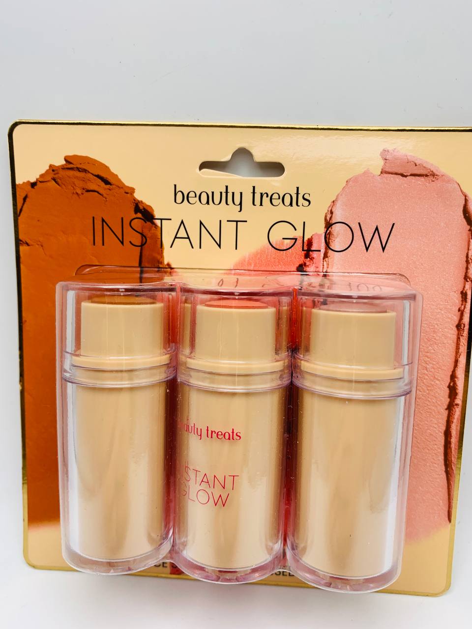 Beauty treats instant glow set