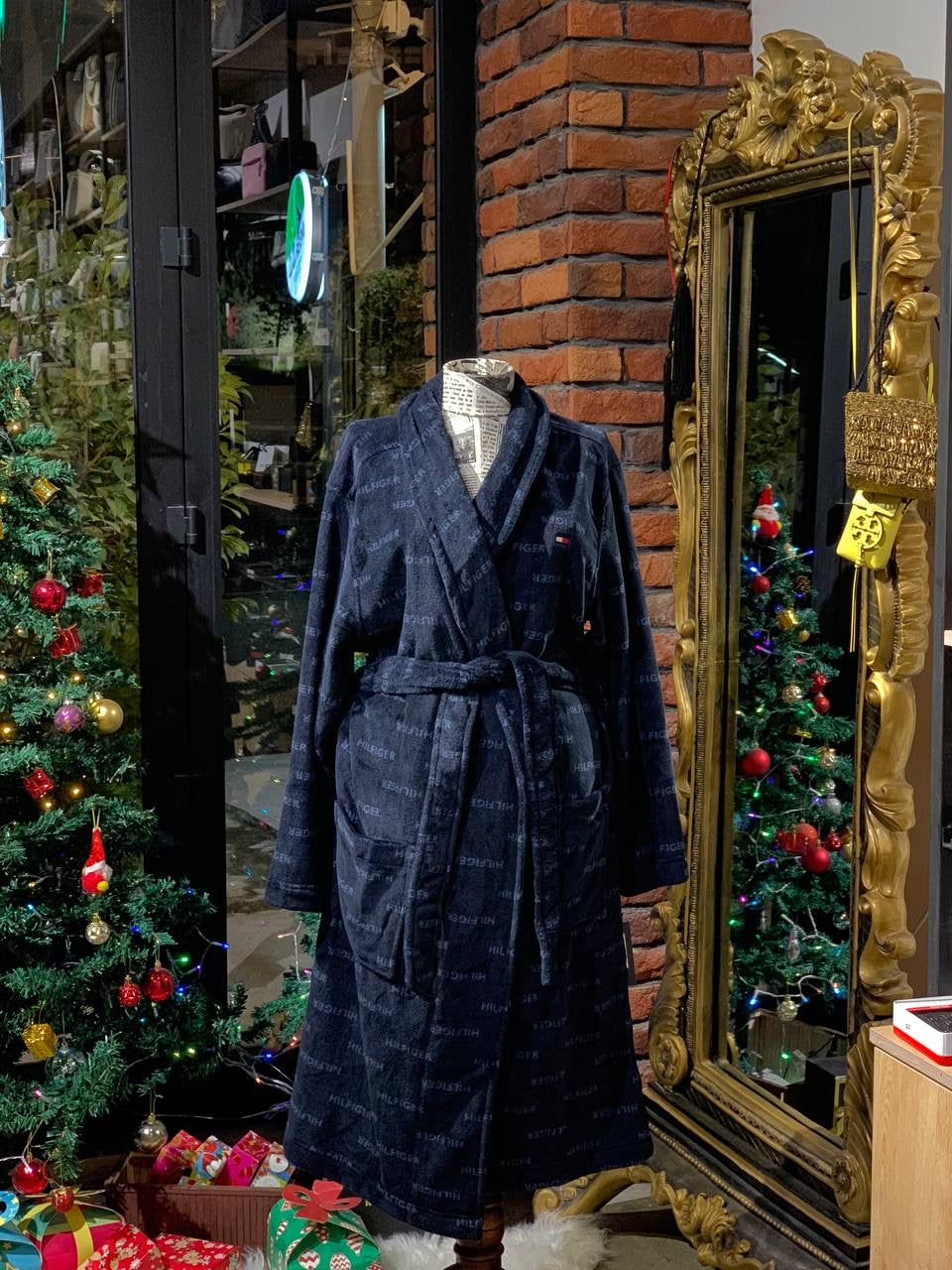 Tommy Hilfiger bathrobe