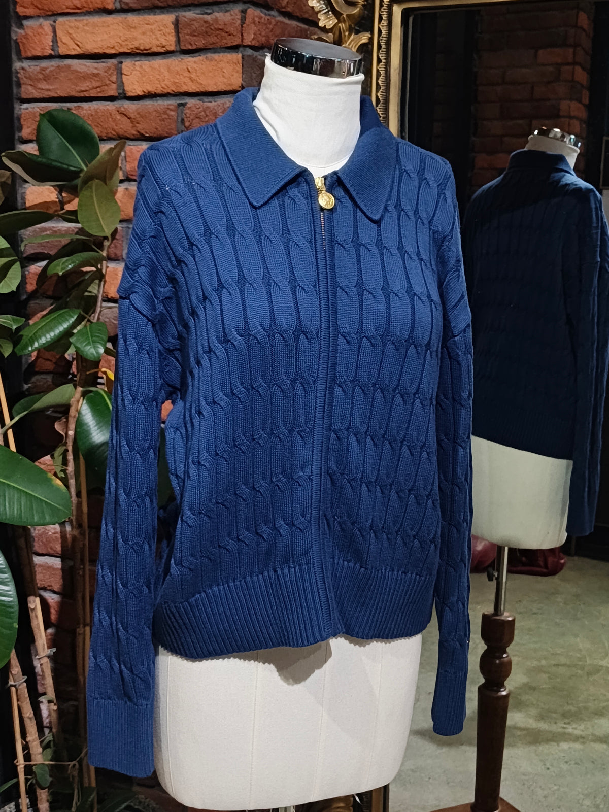 Tommy Hilfiger zipper cardigan sweater size medium