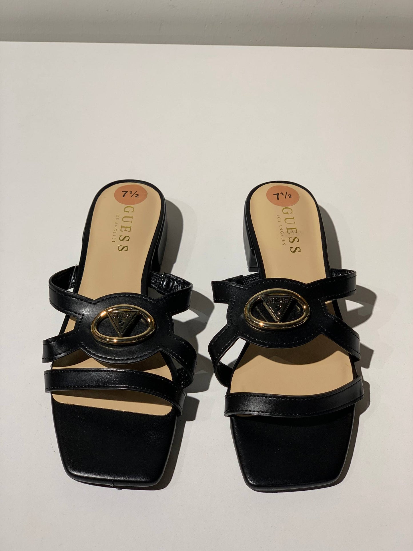 Guess sandal size 7.5