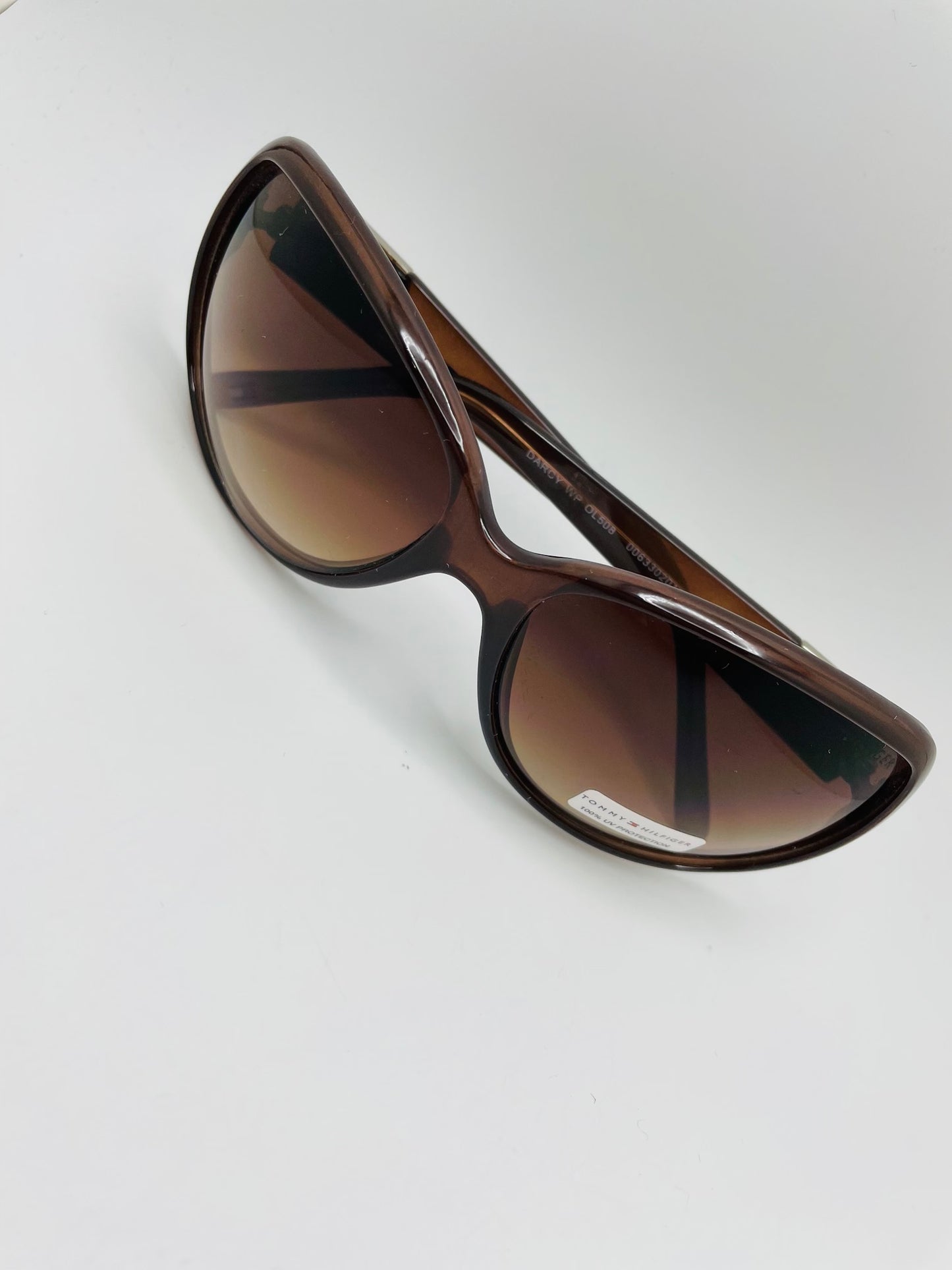 Tommy Hilfiger sunglass