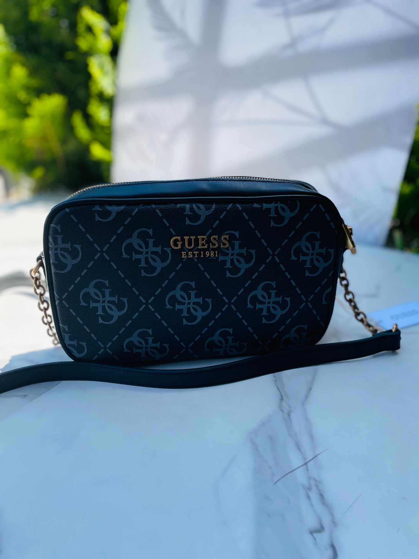 Guess crossbody bag