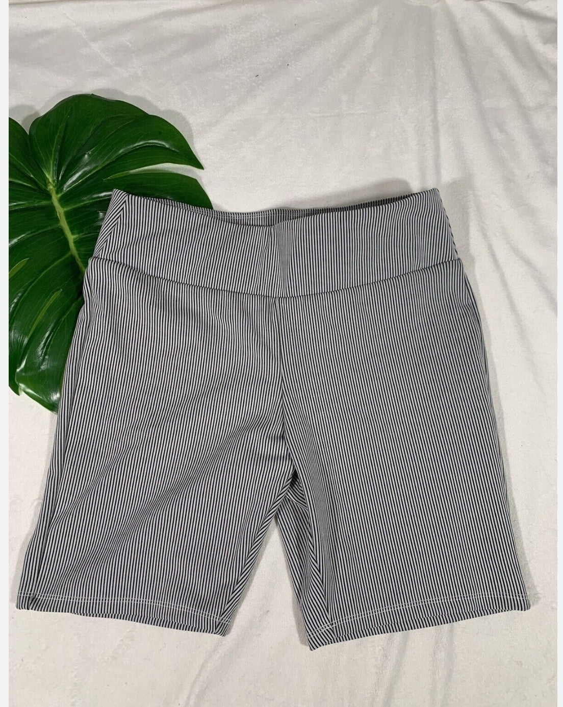 Material girl short