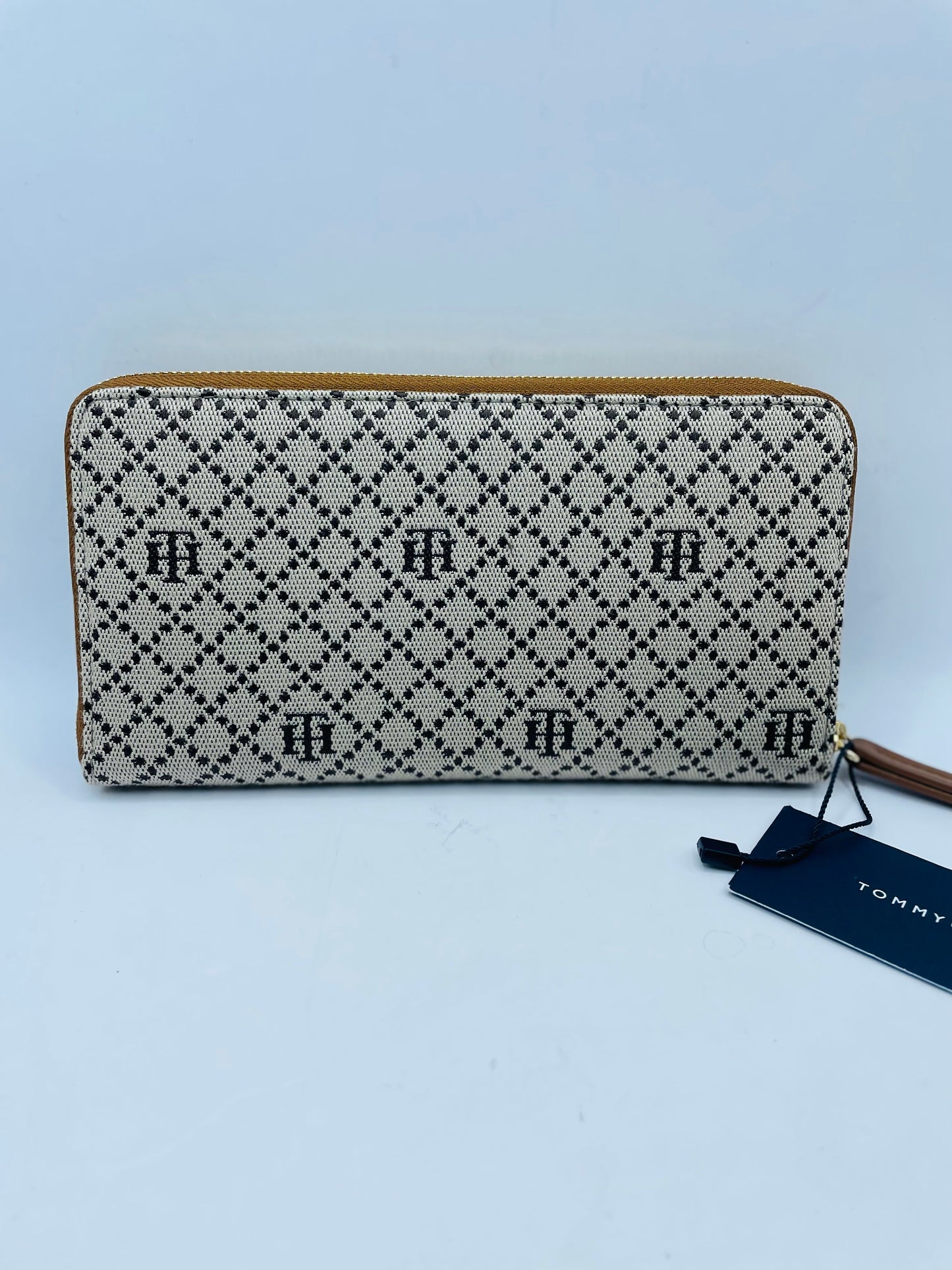 Tommy Hilfiger wallet