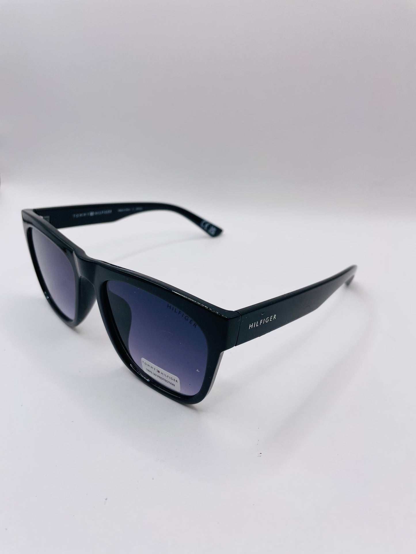 Tommy Hilfiger sunglass