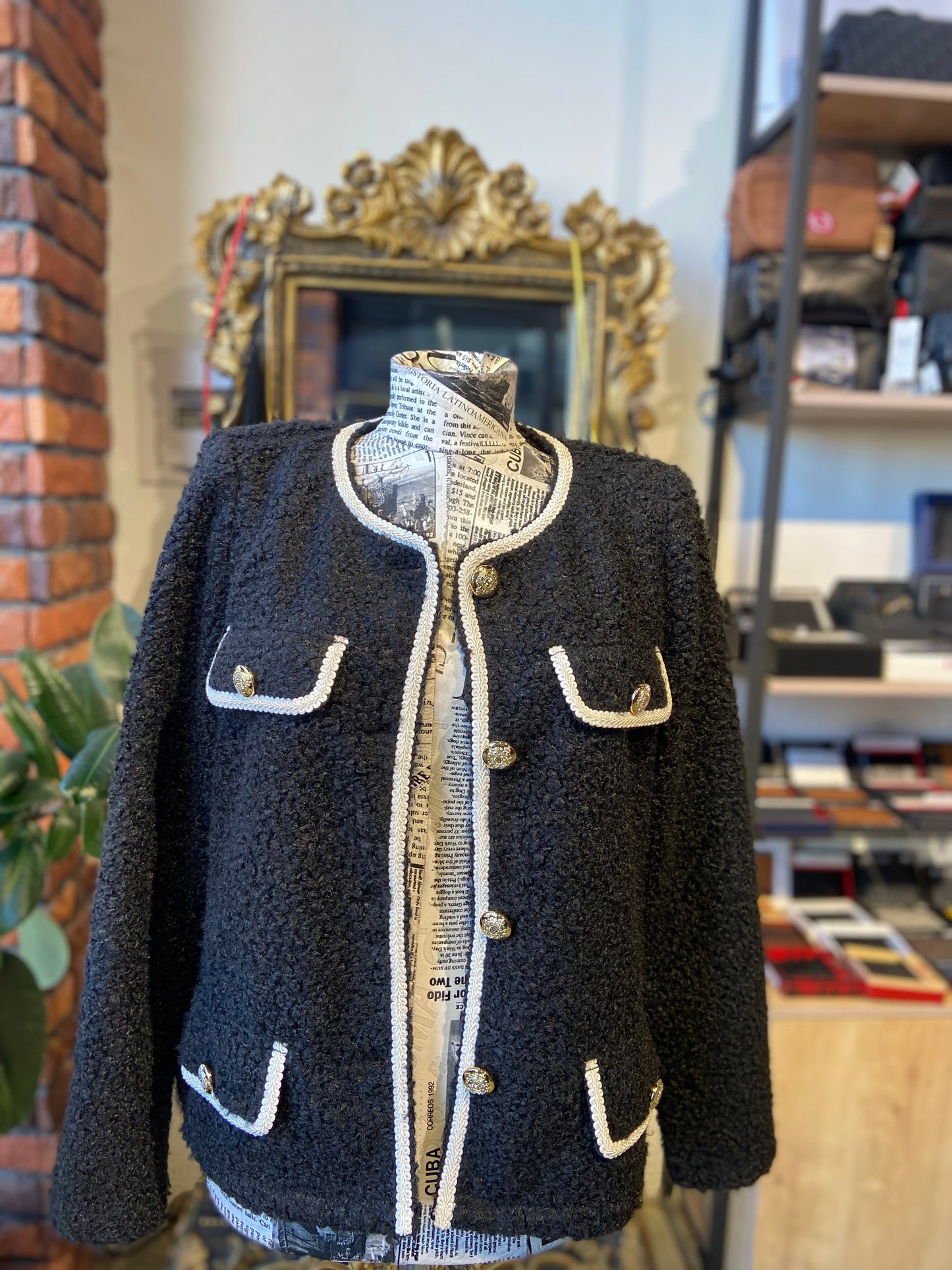 Carole wren jacket size small