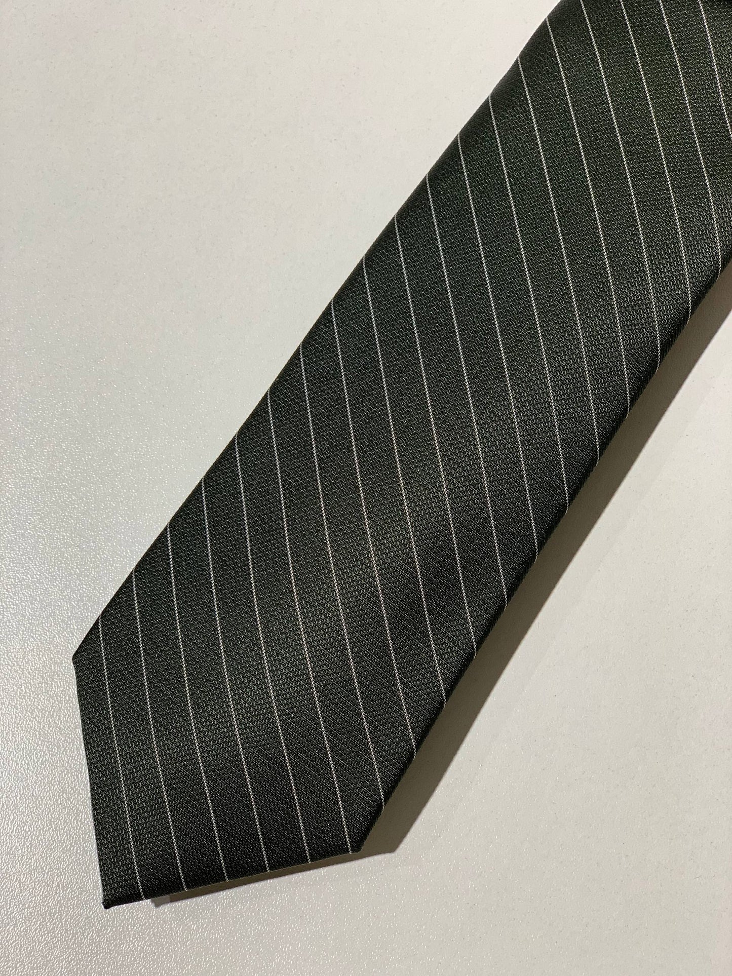Calvin Klein tie & pocket square