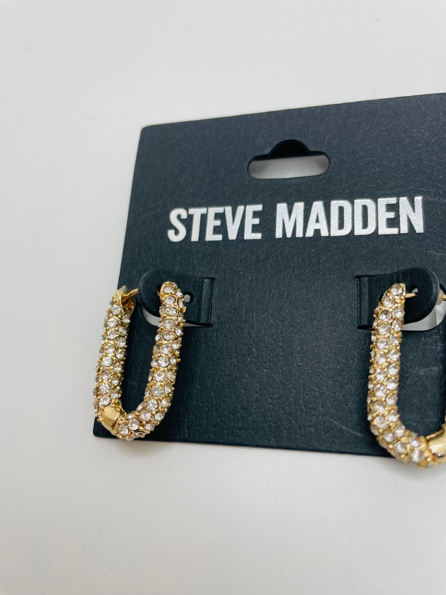 Steve Madden earring