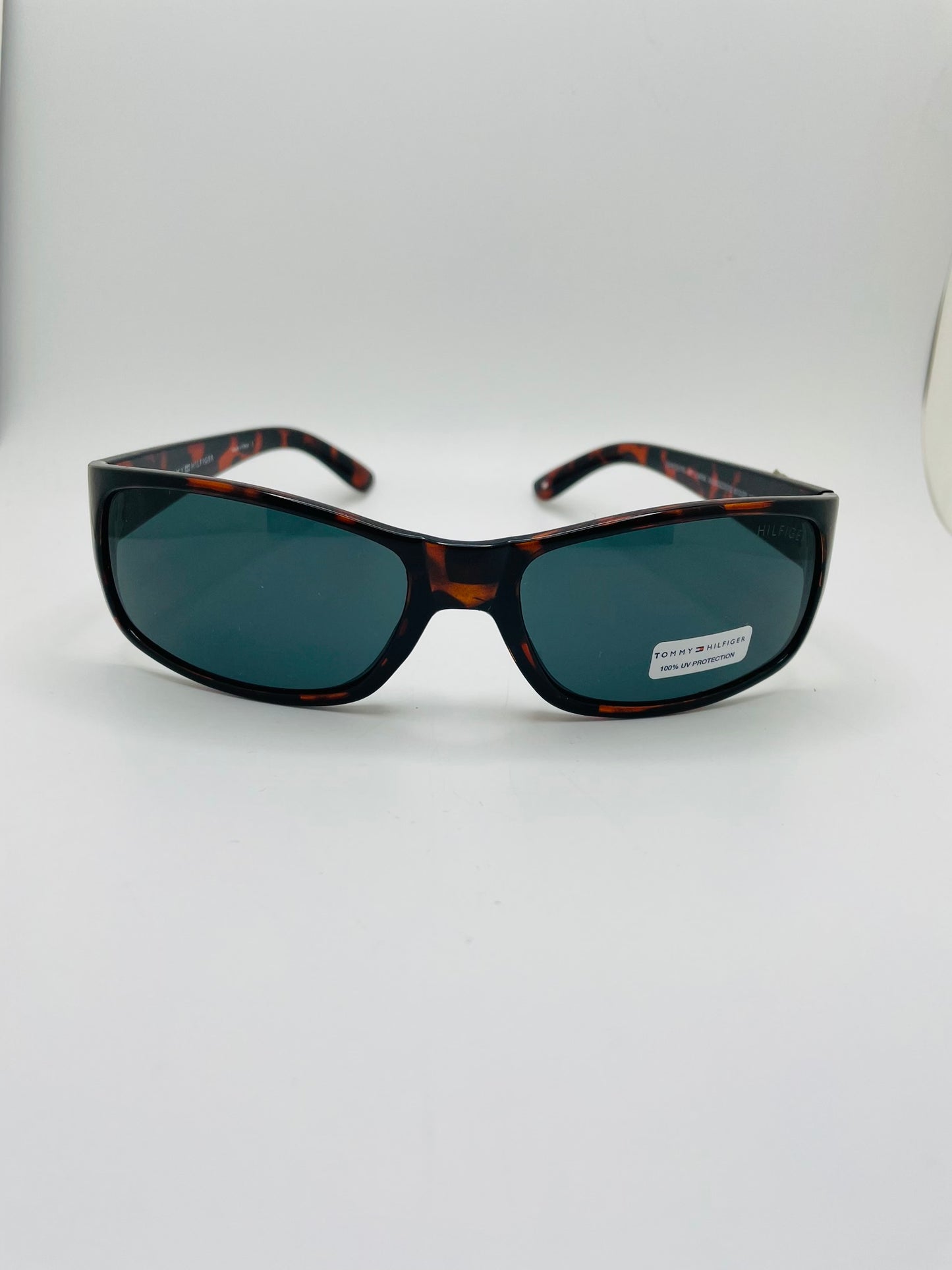 Tommy Hilfiger sunglass