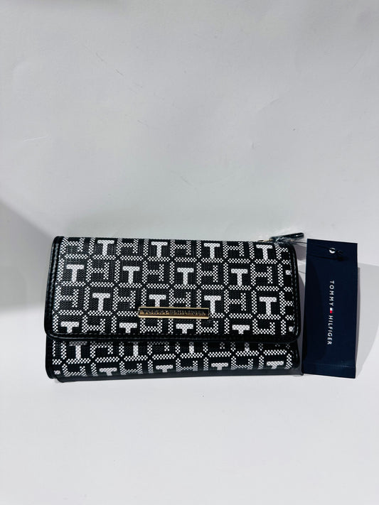 Tommy Hilfiger wallet